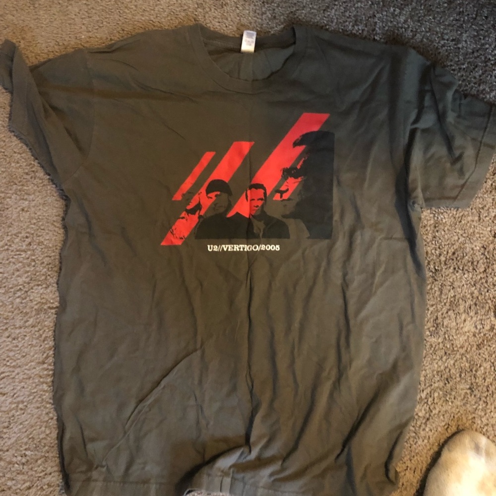 Men’s dark green T-shirt size xl